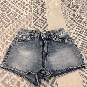 Girls Levi’s shorts